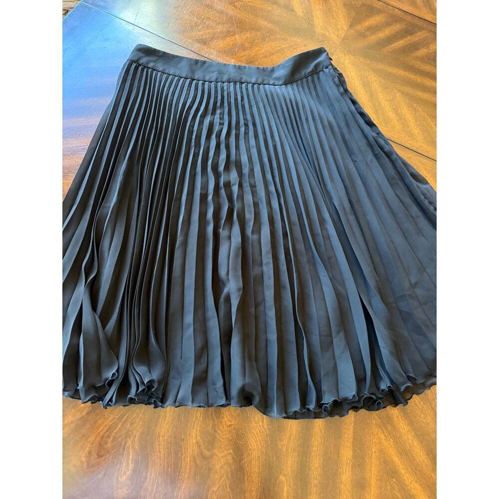 Lot of 6 WHBM Women Mixed Tees Blouse Pleated Skirt Striped Casual Size Large 12 - Picture 3 of 16